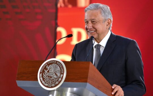 AMLO se reunirá con los padres de Debhani